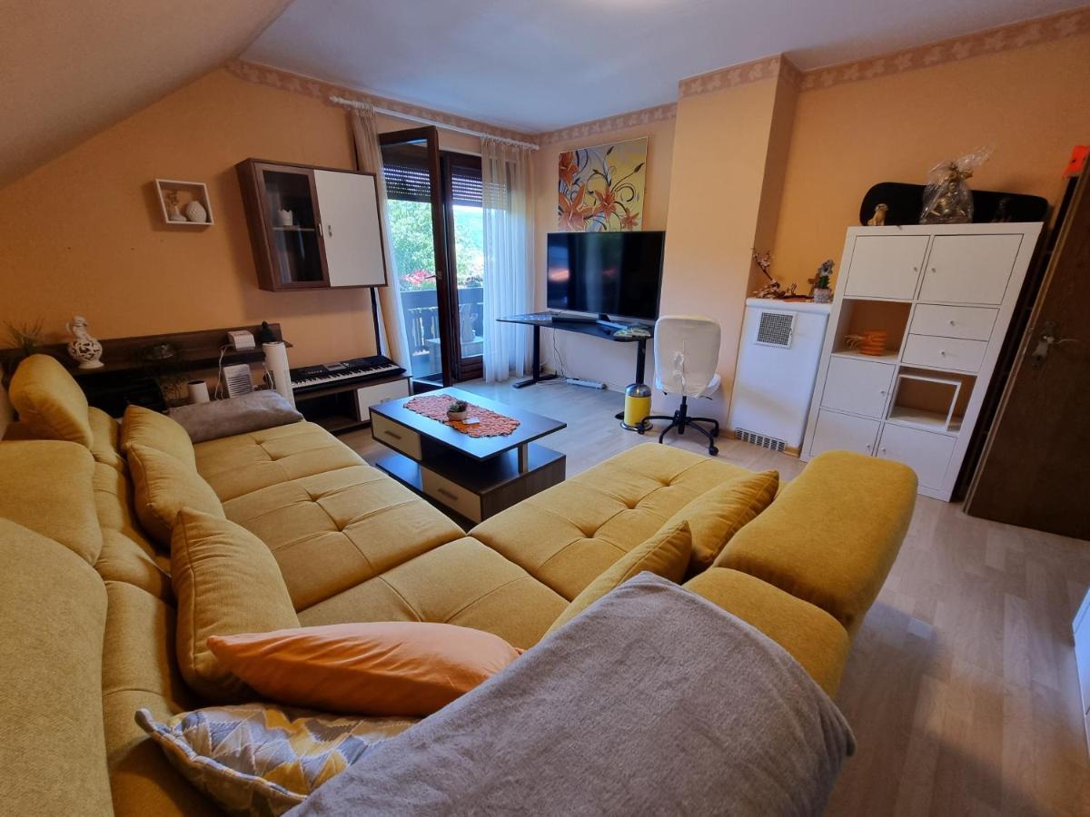 Haus Flora - Ferienwohnung Bodensdorf Buitenkant foto