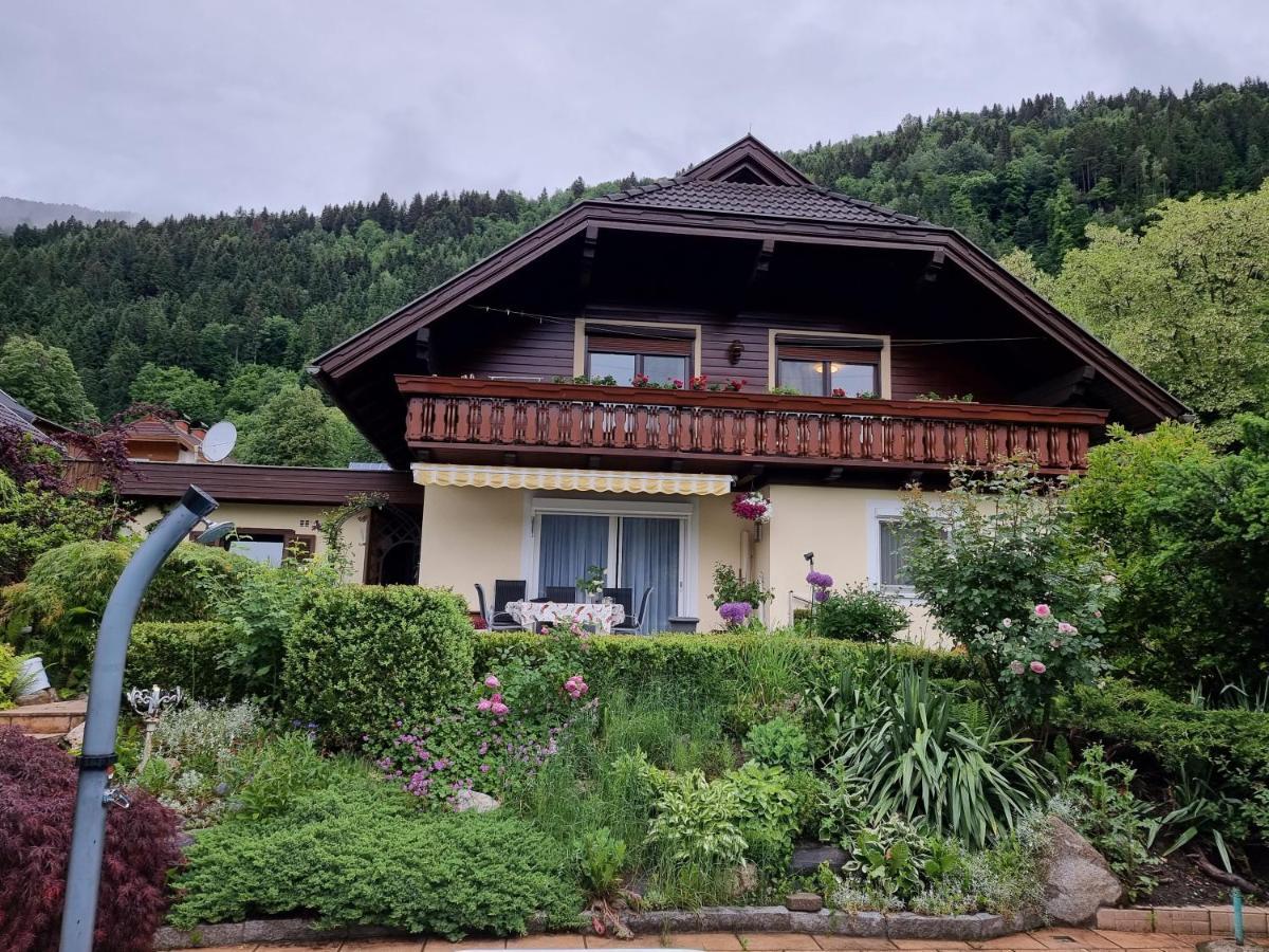 Haus Flora - Ferienwohnung Bodensdorf Buitenkant foto