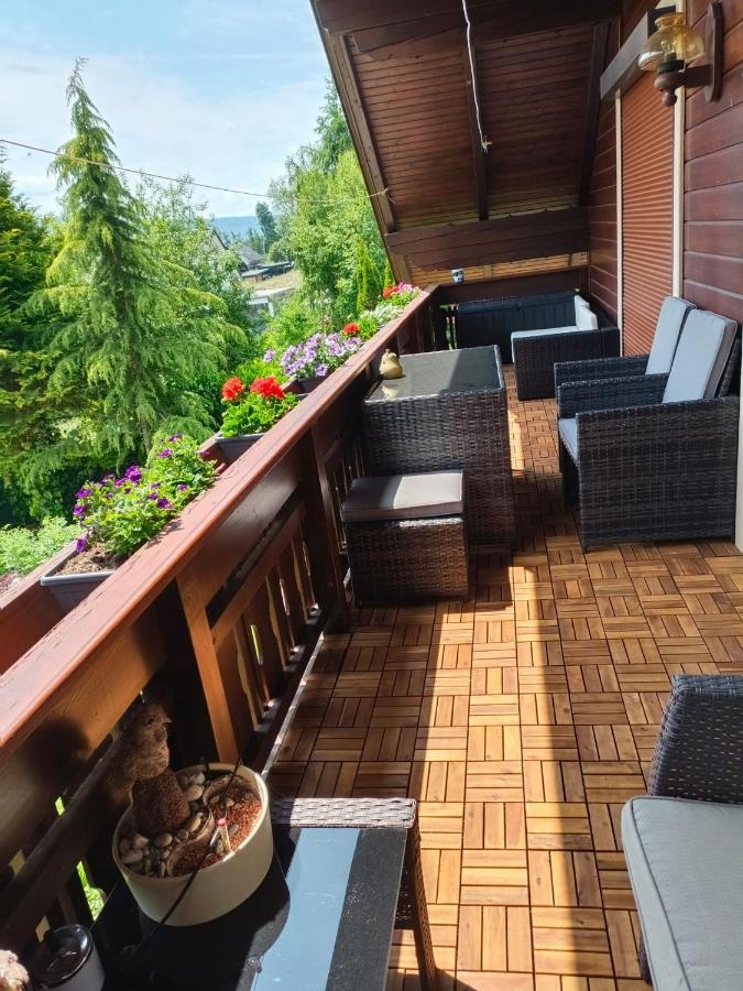 Haus Flora - Ferienwohnung Bodensdorf Buitenkant foto